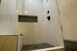 304 Lockwood Dr, Houston, TX 77011 - Photo 26