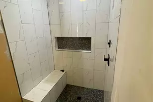 304 Lockwood Dr, Houston, TX 77011 - Photo 24