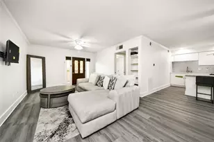 3131 Cummins St, Houston, TX 77027 - Photo 10