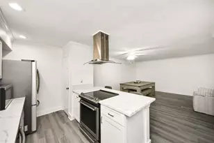 3131 Cummins St, Houston, TX 77027 - Photo 2