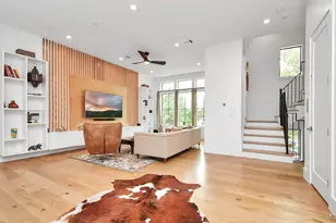 2303 Yupon St, Houston, TX 77006 - Photo 12