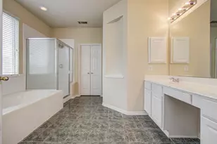 4602 Schiller Park Ln, Sugar Land, TX 77479 - Photo 32