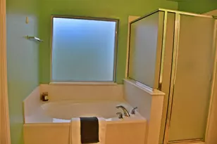 12802 Mills Trail Lane, Houston, TX 77070 - Photo 10