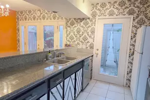 2060 Augusta Dr 3/7, Houston, TX 77057 - Photo 4