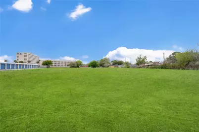 8905 Hinman Street, Houston, TX 77061 - Photo 10