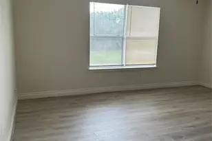 8030 Golf Green Cir, Houston, TX 77036 - Photo 8