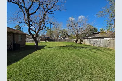 8922 Carousel Lane, Houston, TX 77080 - Photo 16