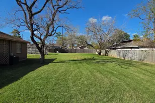 8922 Carousel Ln, Houston, TX 77080 - Photo 16