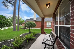 12706 Wolf Creek Ct, Humble, TX 77346 - Photo 2