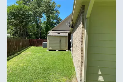 16006 Sea Palms Drive, Crosby, TX 77532 - Photo 12