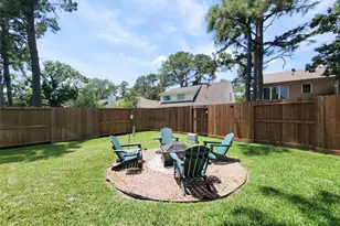 7919 Hidden Oaks Ln, Houston, TX 77095 - Photo 30