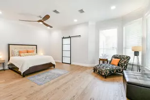 2442 Chimney Rock Rd, Houston, TX 77056 - Photo 26