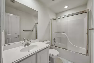 34 S Willow Point Circle, The Woodlands, TX 77382 - Photo 32