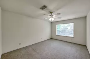 34 S Willow Point Cir, The Woodlands, TX 77382 - Photo 22