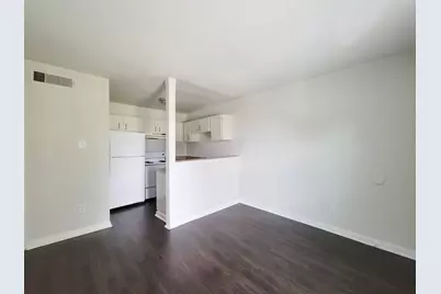 101 Brookside Lane #9, Sealy, TX 77474 - Photo 4