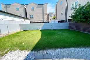 4516 Katy Fwy, Houston, TX 77007 - Photo 6