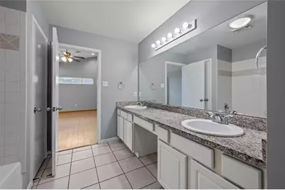 11709 Lakeside Place Drive #232, Houston, TX 77077 - Photo 24