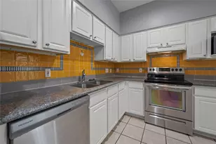 11709 Lakeside Pl Dr, Houston, TX 77077 - Photo 10