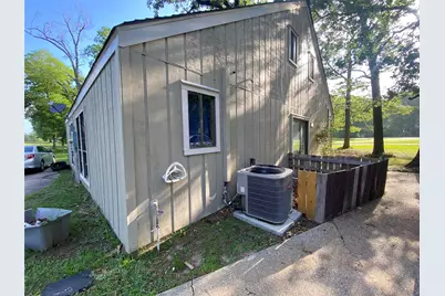 22358 Piney Point E #C, Huntsville, TX 77320 - Photo 2