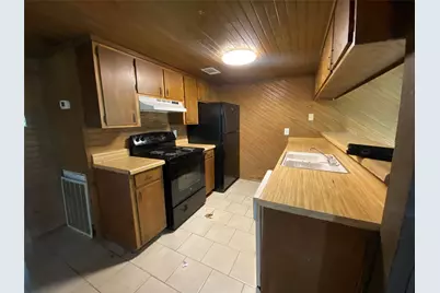 22358 Piney Point E #C, Huntsville, TX 77320 - Photo 6