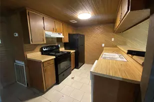 22358 Piney Point E, Huntsville, TX 77320 - Photo 6