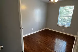 1013 Ruthven St, Houston, TX 77019 - Photo 8