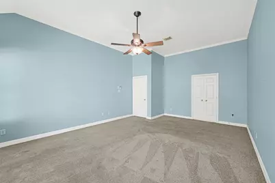 2018 Birnam Glen Drive, Sugar Land, TX 77479 - Photo 14