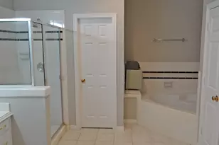 5823 Inwood Park Ct, Houston, TX 77057 - Photo 10