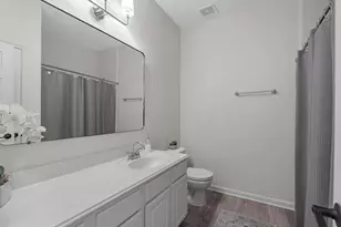 82 S Regan Mead Cir, The Woodlands, TX 77382 - Photo 22