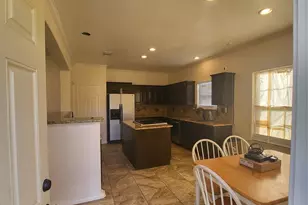 1904 Kansas St, La Marque, TX 77568 - Photo 4