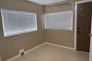 210 N Main St, Highlands, TX 77562 - Photo 18
