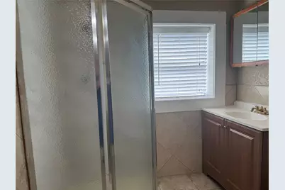 210 N Main Street, Highlands, TX 77562 - Photo 22