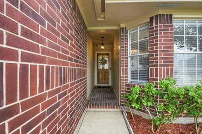 8105 Aspen Street, Texas City, TX 77591 - Photo 4