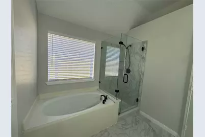 10007 Sable Meadow Court, Houston, TX 77064 - Photo 8