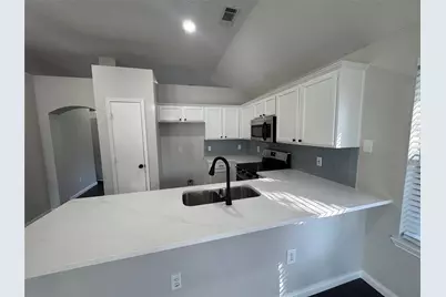 10007 Sable Meadow Court, Houston, TX 77064 - Photo 2
