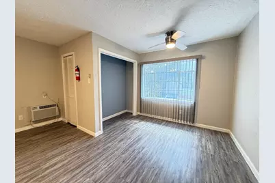 2501 Yoakum Boulevard #16, Houston, TX 77006 - Photo 22