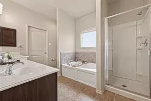 7715 Greenwood Point Dr, Cypress, TX 77433 - Photo 4