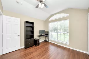 2855 Lakeview Dr, Missouri City, TX 77459 - Photo 10