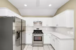 2855 Lakeview Dr, Missouri City, TX 77459 - Photo 8