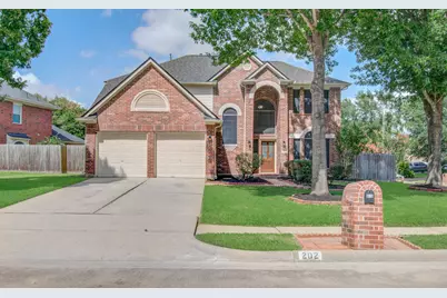202 Willards Way, Stafford, TX 77477 - Photo 2