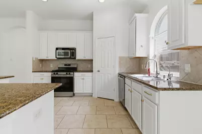20203 Windsor Trace Lane, Richmond, TX 77407 - Photo 12