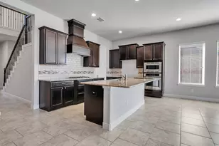 4954 Thunder Creek Ln, Sugar Land, TX 77479 - Photo 10