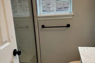 605 Meadowick Dr, Baytown, TX 77521 - Photo 8