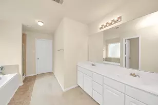 15623 Sheldon Ridge Way, Houston, TX 77044 - Photo 16