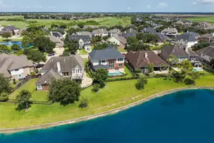 1125 Shady Knoll, League City, TX 77573 - Photo 6