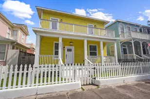 3124 Bernardo De Galvez Ave, Galveston, TX 77550 - Photo 36
