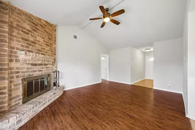 1605 Cypress Hollow Street, Friendswood, TX 77581 - Photo 8