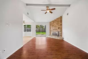 1605 Cypress Hollow St, Pearland, TX 77581 - Photo 6
