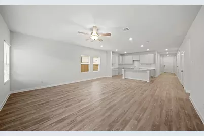 121 Water Grass Trail, Clute, TX 77531 - Photo 6