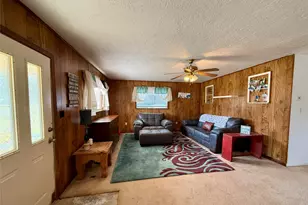 282 Water View Dr, Livingston, TX 77351 - Photo 2